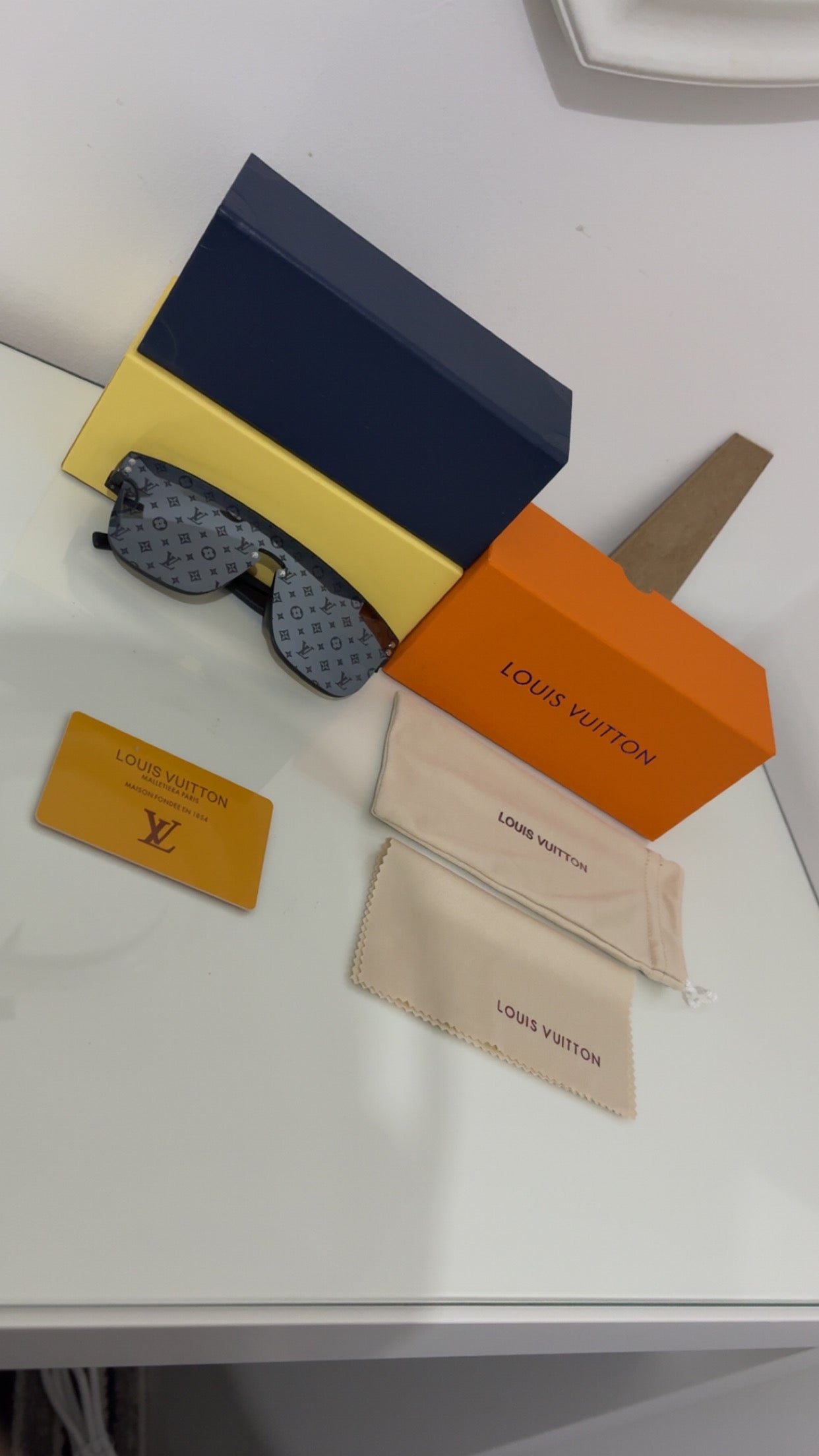 LV Waimea sunglasses only